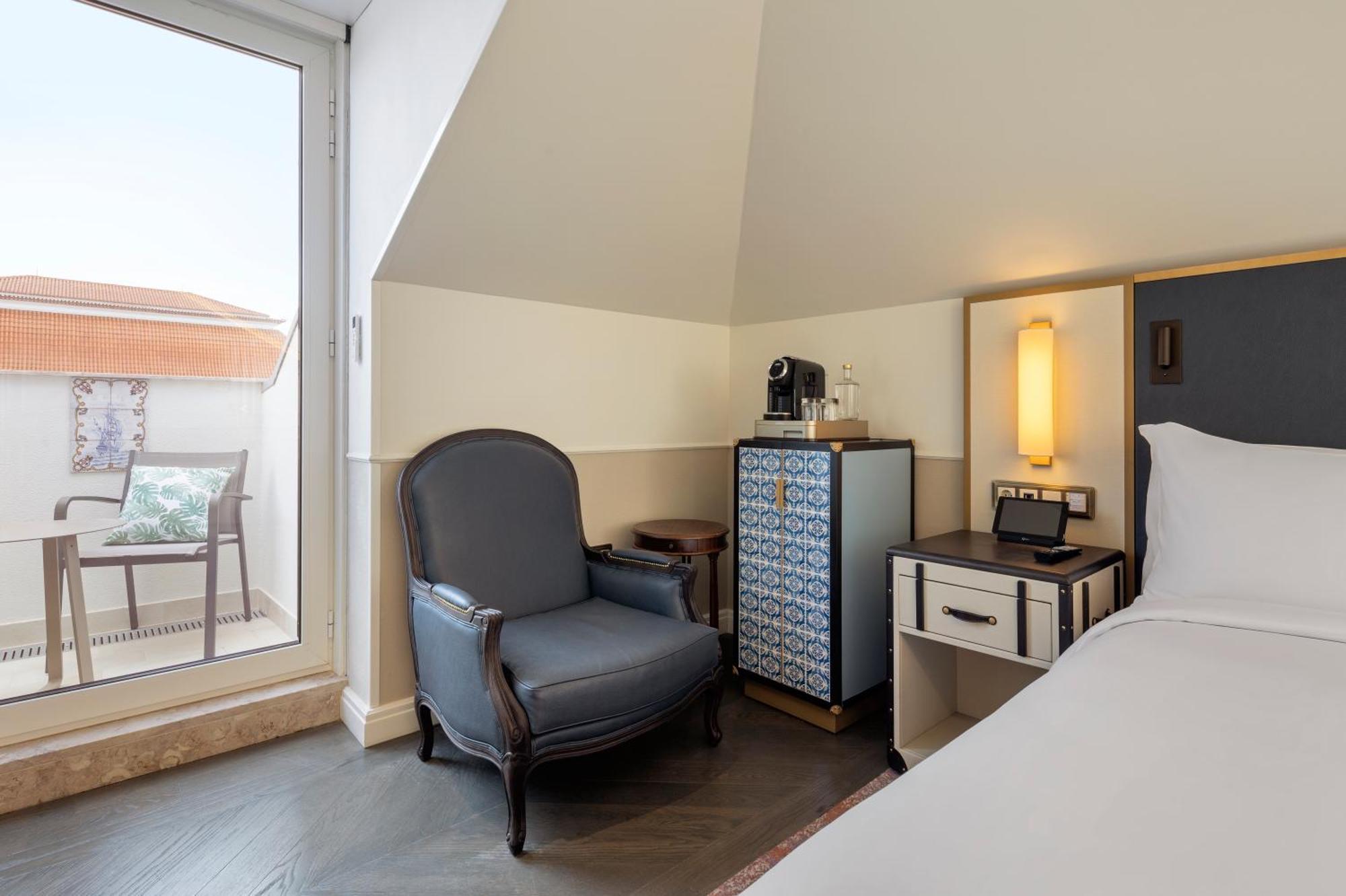 Chambre d'Angle Lit King-Size Premium avec Vue et Balcon